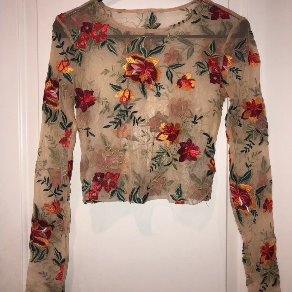 Urban Outfitters nude mesh floral top 🌺